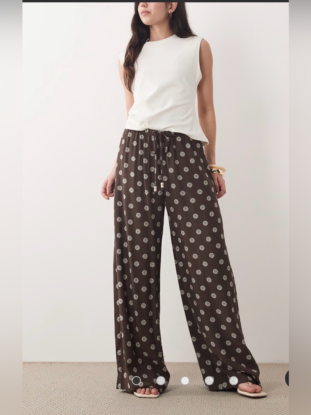 Abercrombie & Fitch crinkle pull on pants in brown floral print size XL